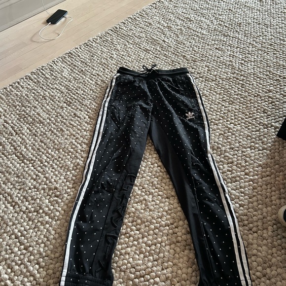 Adidas Unisex Size Small Pants - Picture 3 of 6